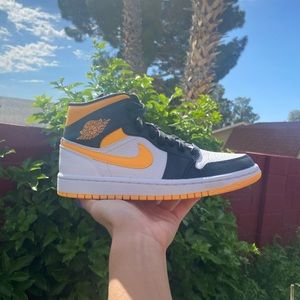 Jordan 1 Mid Laser Orange